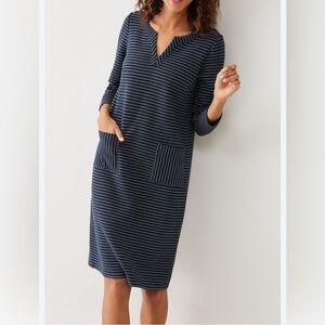 NWOT J. Jill Women’s Ribbed Knit Shift Dress Navy White Pinstripe Size MP